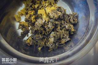 猪肉菜饭 【芸芸小厨】的做法步骤:2