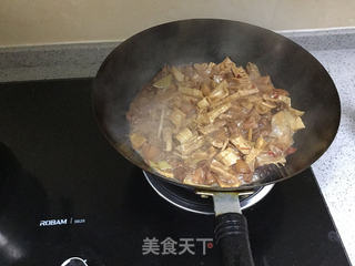 笋干红烧肉的做法步骤:7