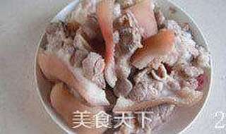 【笋干烧猪蹄】--- 享受春天里带来的美味的做法步骤:2