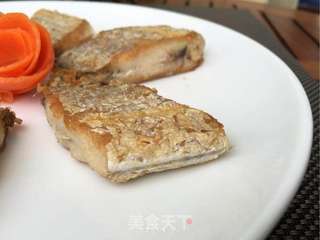 【干煎带鱼】的做法步骤:7