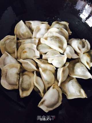 煎饺的做法步骤：3