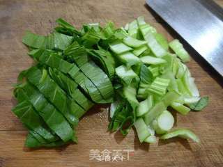 蟹柳青菜炒饭的做法步骤：2