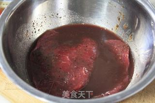 杏仁红酒牛排的做法步骤:2