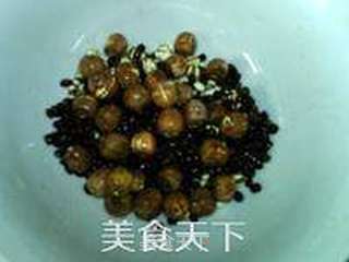 红豆薏米莲子粥的做法步骤：5
