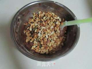 意式葡萄干花生硬饼的做法步骤:3
