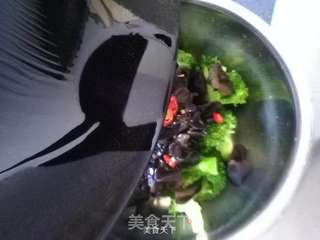 西兰花拌木耳的做法步骤：10
