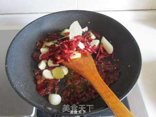 麻辣鸡翅香锅的做法步骤:7