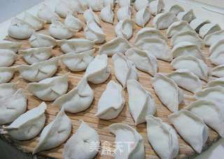油菜香菇素馅饺子的做法步骤:11