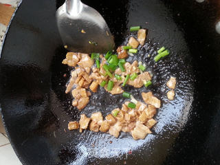 西葫芦杏鲍茹炒肉片的做法步骤:5