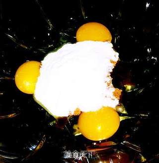 长帝e•Bake互联网烤箱之彩虹玛德琳的做法步骤:2