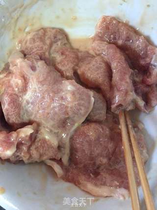 葱烤大排的做法步骤:2