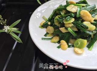 立夏美食【韭菜炒蚕豆】的做法步骤：7