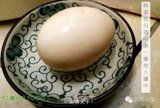 立夏:咸鸭蛋的做法步骤:2