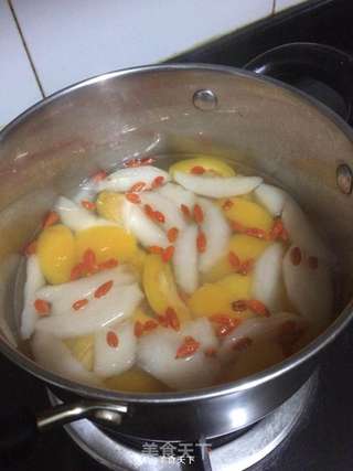 枇杷雪梨糖水的做法步骤:7