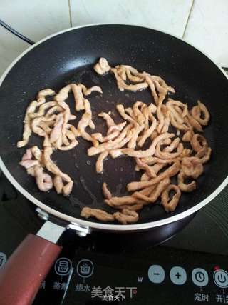 芹菜肉丝的做法步骤:5