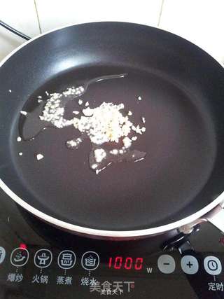 剁椒卷生菜的做法步骤：7
