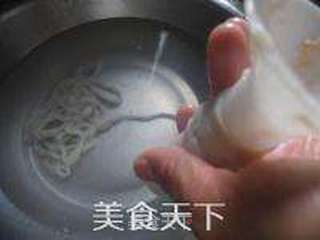 纯手工打造深受小朋友追捧的【蒜香脆皮肠】健康零添加的做法步骤:8
