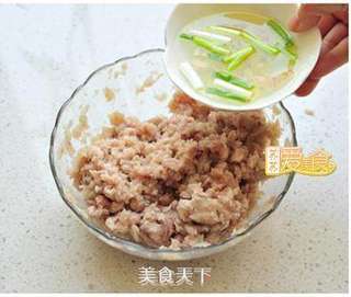 弹牙多汁满口汤的鲅鱼饺子的做法步骤:5