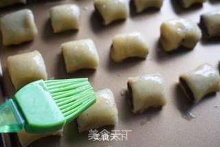 宝宝的小零食【豆沙一口酥】的做法步骤:11
