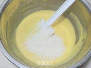 椰蓉戚风蛋糕的做法步骤:4