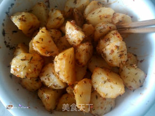 百里香烤土豆的做法步骤:4