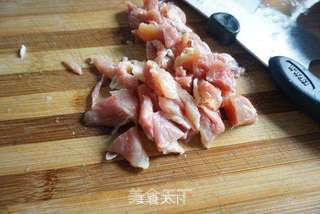 提高脑力的考生菜【酱爆核桃鸡丁】的做法步骤:2