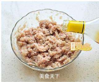 弹牙多汁满口汤的鲅鱼饺子的做法步骤:4