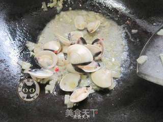 白酒蛤蜊意大利面的做法步骤:3