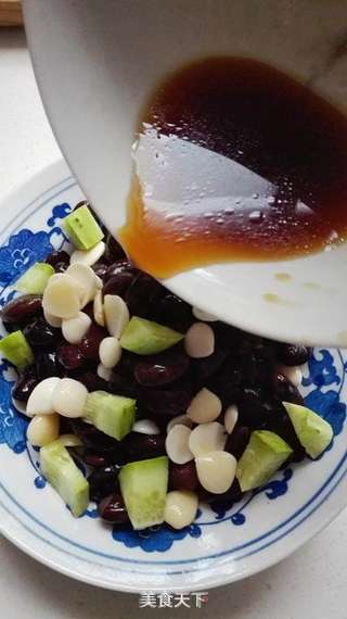 黄瓜杏仁拌纳豆的做法步骤:5