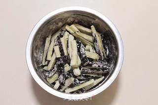 鱼香茄子的做法步骤:4