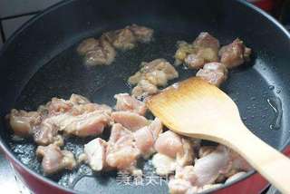 提高脑力的考生菜【酱爆核桃鸡丁】的做法步骤:5