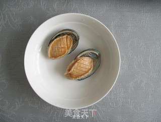 姬松茸排骨鲍鱼汤的做法步骤:5