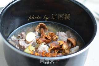 松茸炖牛肉的做法步骤:4