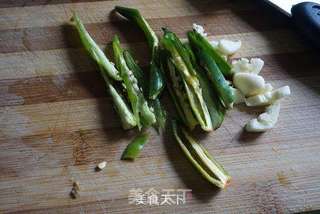 最朴实无华的农家菜【笋干炒腊肉】的做法步骤:2