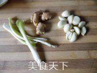 纯手工打造深受小朋友追捧的【蒜香脆皮肠】健康零添加的做法步骤:2