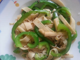 豆皮杏鲍茹炒辣椒的做法步骤:7