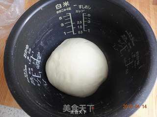 椰蓉小面包椰蓉小排包的做法步骤:2