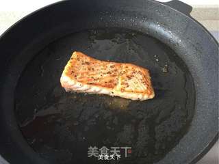 【黑椒三文鱼】的做法步骤:12