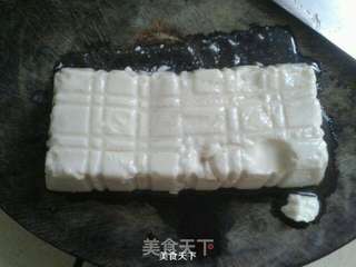 龙头鱼炖嫩豆腐的做法步骤:2