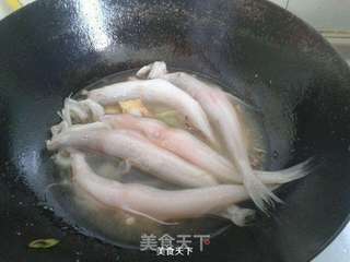 龙头鱼炖嫩豆腐的做法步骤:6