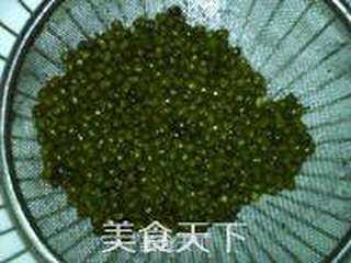 绿豆芽养成记的做法步骤：2