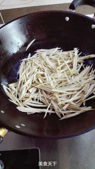 清炒牛蒡的做法步骤:5