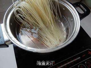 螺丝粉的做法步骤:3