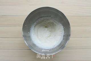 草莓夏洛特蛋糕的做法步骤:8