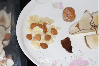 海底椰南北杏糖水的做法步骤:5