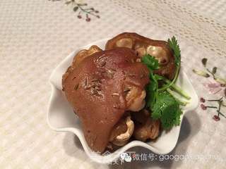 香酥猪蹄的做法步骤:5
