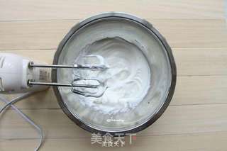 草莓夏洛特蛋糕的做法步骤:4