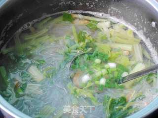 粉丝虾米芹菜汤的做法步骤:7