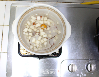 海底椰南北杏糖水的做法步骤:20