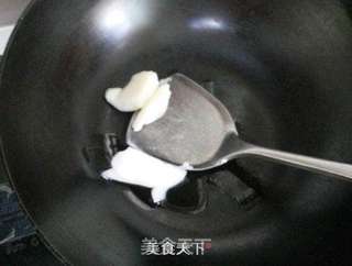 母亲节做妈妈最爱的那口面——蒜苔肉丝焖面的做法步骤:3